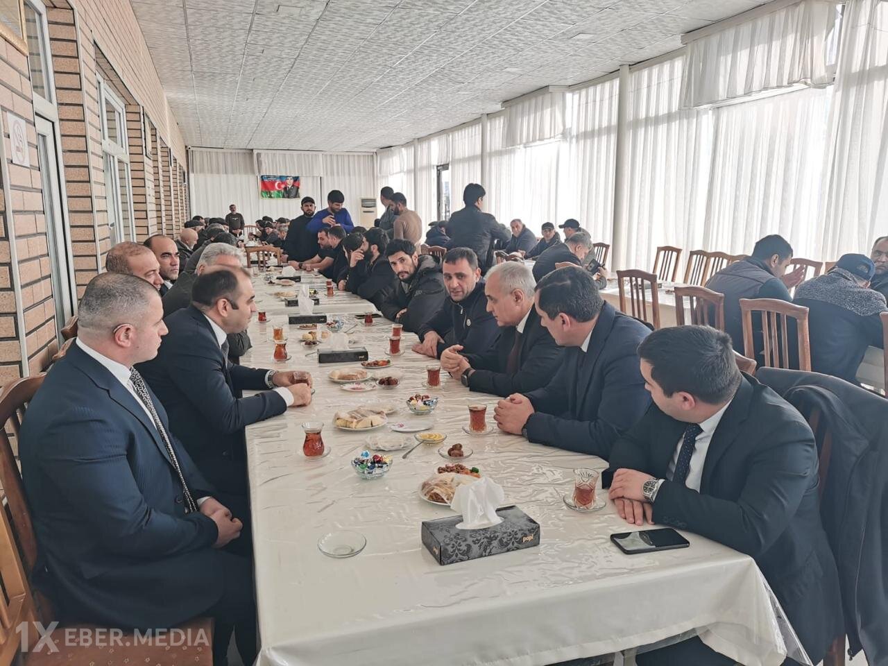 Elxan Allahverdiyev şəhid atasının yas mərasimində iştirak etdi