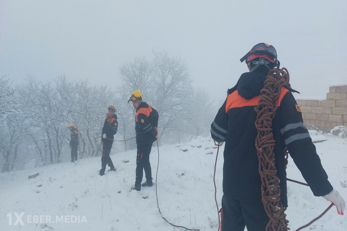 Güclü qara baxmayaraq “Azərişıq” ASC Cəlilabadda elektrik enerjisinin  bərpasını sürətlə davam etdirir