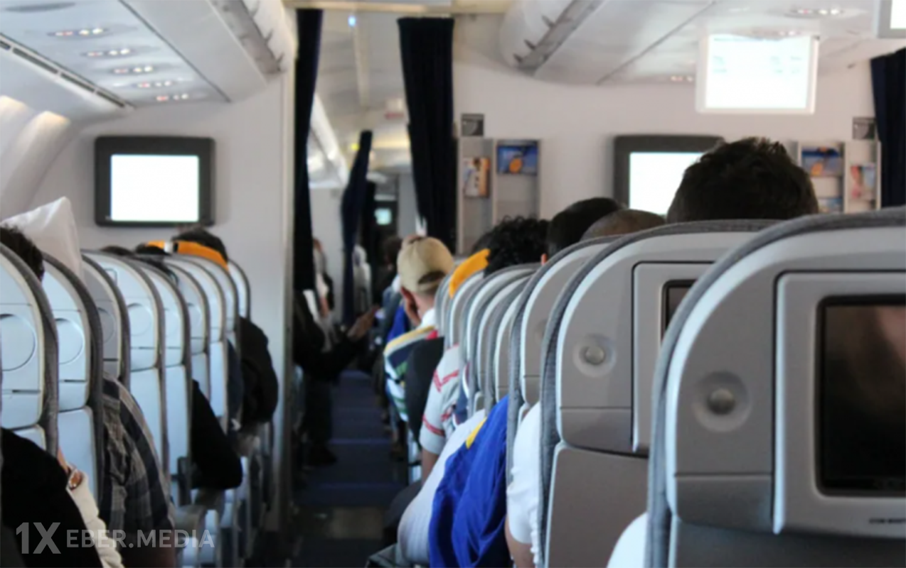 Ankara-Bakı təyyarəsində dava - Aeroporta enən kimi həbs olundu