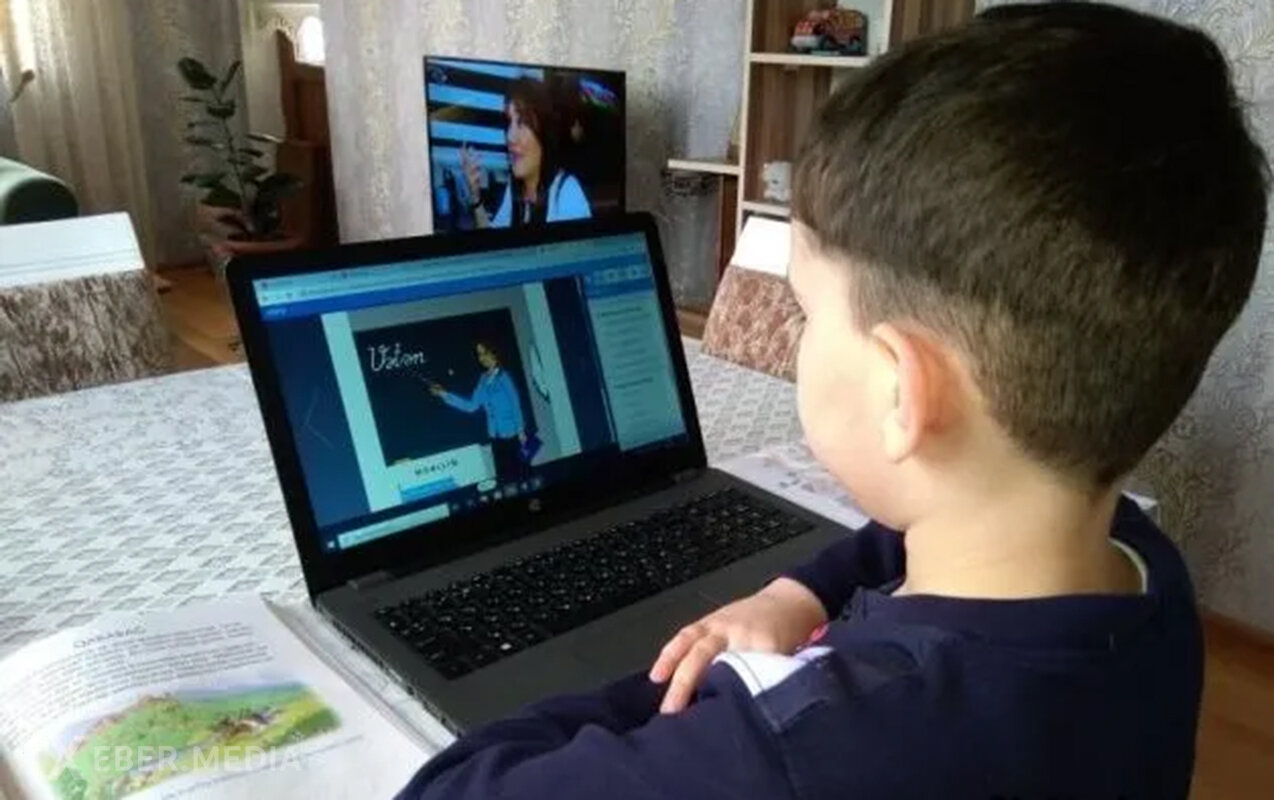 Rayon məktəblərində distant təhsilə başlanıldı