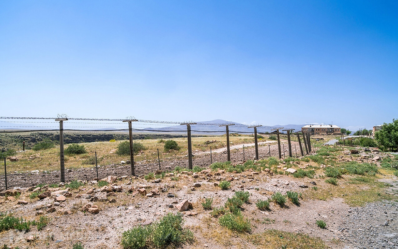 Ermənistan Türkiyə ilə sərhəddəki keçid məntəqəsindən Rusiya sərhədçilərini çıxarır