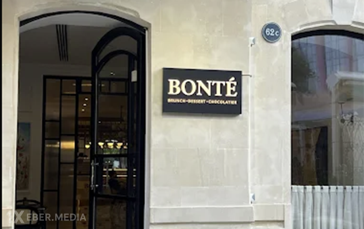 “Tarqovu”da məşhur restoranın tavanı uçdu - Yaralanan var