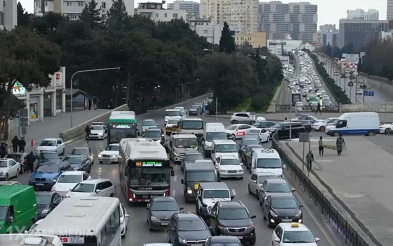 “Şamaxinka”da yeni işıqforlar quraşdırılır - Video