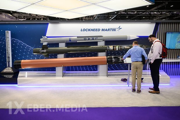 ABŞ mübahisəli THAAD "raket çətiri"ni ortaya çıxardı