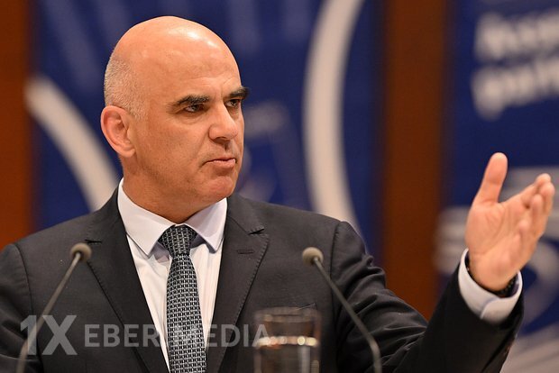 Avropa Birləşmiş Ştatlarla münasibətlərin pozulması riski ilə bağlı xəbərdarlıq edib