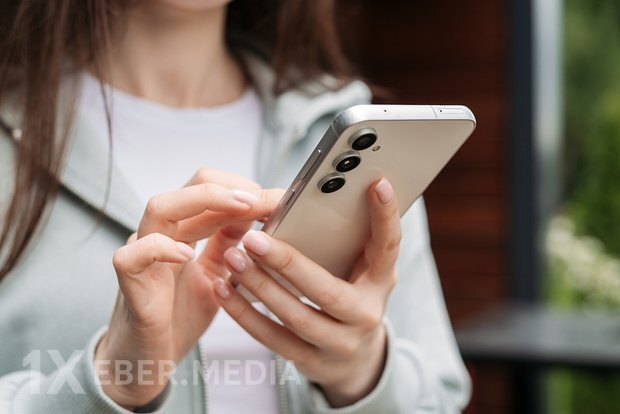 Ruslara SMS-dən gələn kodu fırıldaqçılarla paylaşmaq istəsələr nə etməli olduqları deyildi