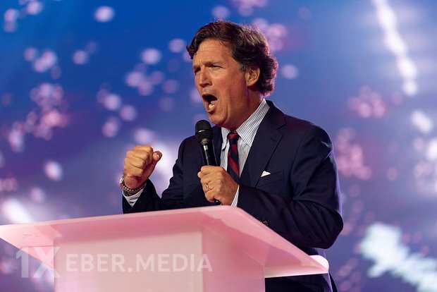 Karlson ABŞ-ın Rusiyanı tənqid etmək hüququnu itirdiyini bildirib