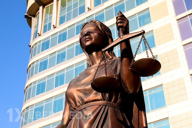 Rusiyalı bir vəkil bir məqsədlə tərkibində həşiş olan markerlə məhkəməyə müraciət edib