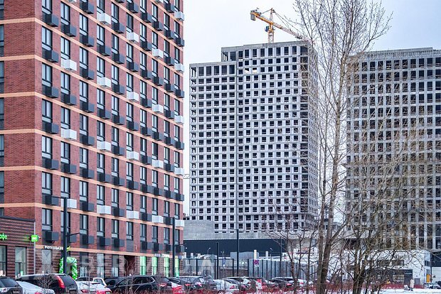 Ruslar mənzilə daha çox pul xərcləyirlər