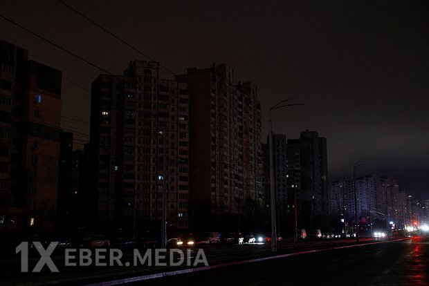 Rusiyanın hava hücumlarından sonra Kiyevdəki supermarketlər kütləvi şəkildə bağlanıb