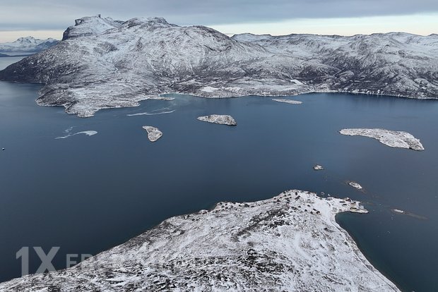 Orban Qrenlandiyanı Trampın viskisindəki buz parçası adlandırıb