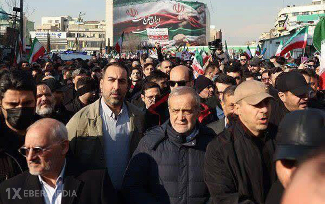 Pezeşkian nümayişlərə qatıldı - Video