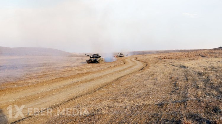 Azərbaycan Ordusunun tankları təlim meydanlarına çıxarıldı