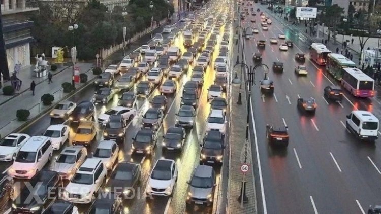 Prezidentin Nazirlər Kabinetinə verdiyi müddət bitdi - Bakıda hansı yollar ödənişli olacaq?