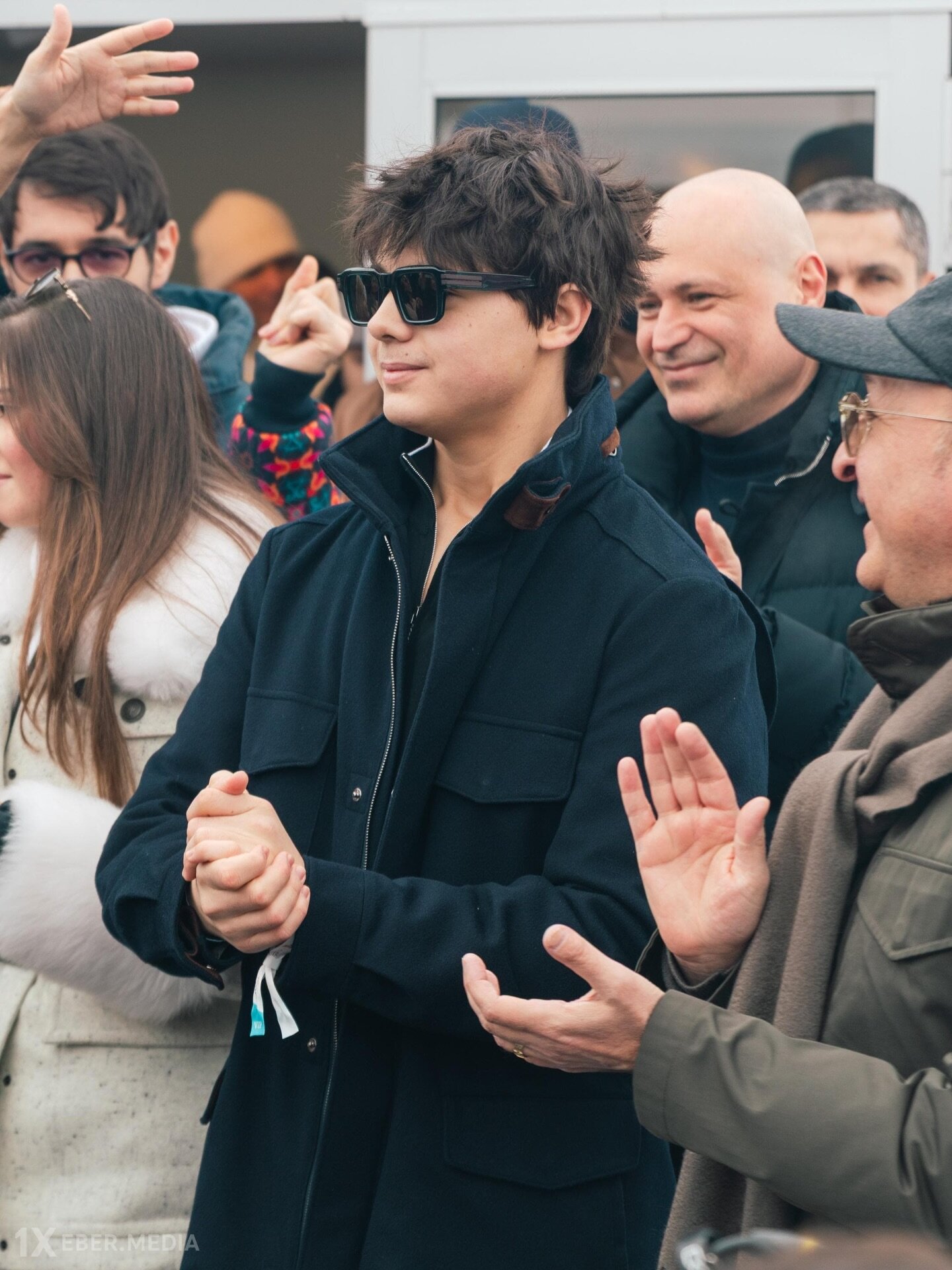 Prezidentin nəvəsi yeni imicdə fotosunu paylaşdı