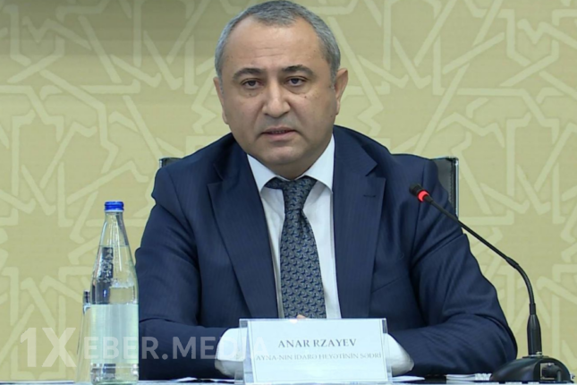 AYNA sədri 19500 manat maaş alır...