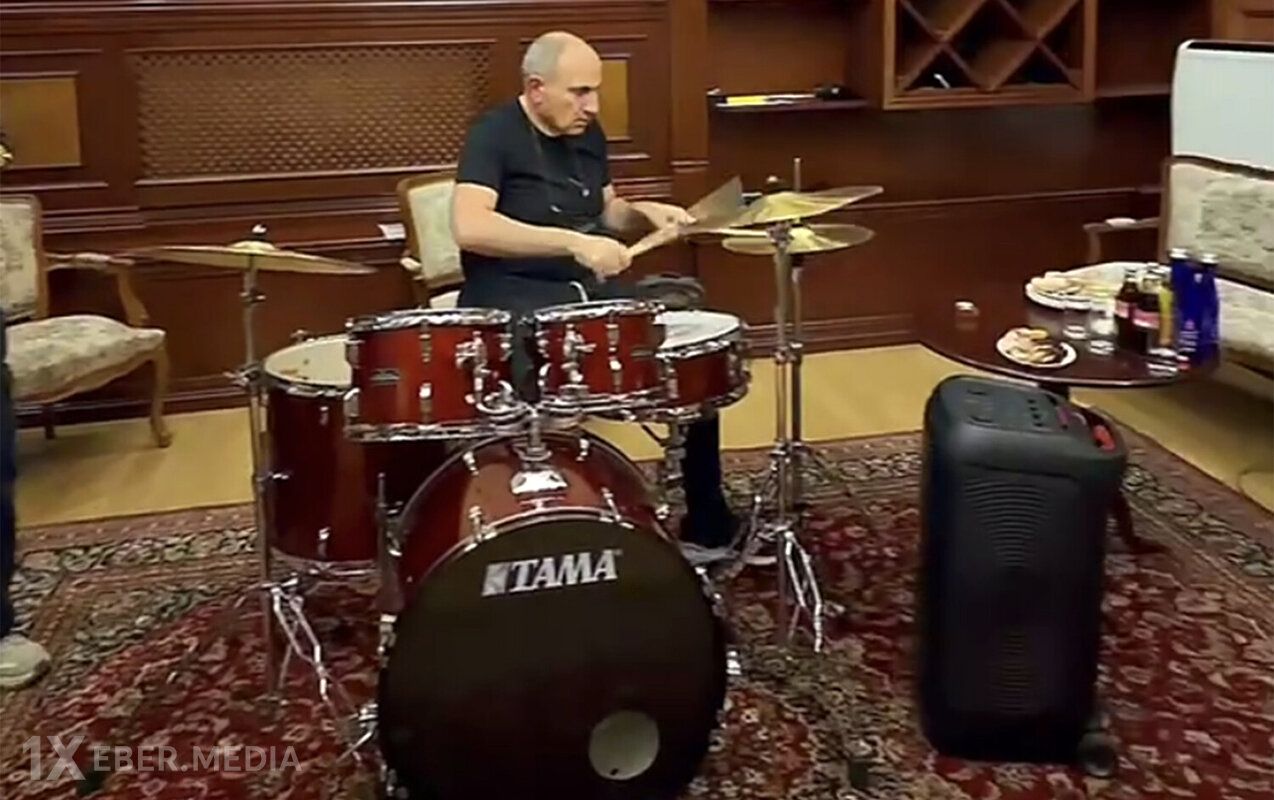 Paşinyan musiqi qrupu yaratdı - Video