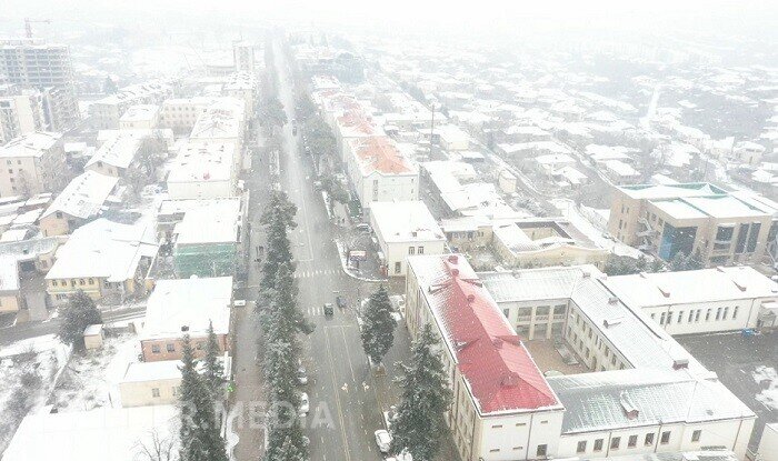 Xankəndidə yollar buz bağladı: FHN hərəkətə keçdi - Video
