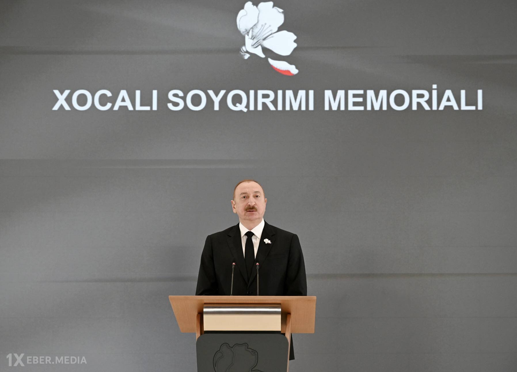 Xocalı Soyqırımı Memorialının Xocalıda olması bir neçə mühüm məqamı özündə  birləşdirir