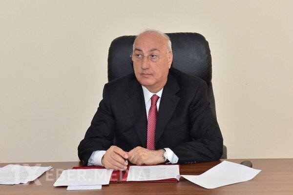 Zakir Fərəcov yeni təyinat əmrləri imzaladı