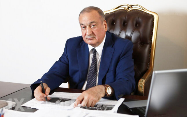 Eldar Quliyev həm deputatdır, həm rektor… – Bu necə olur?