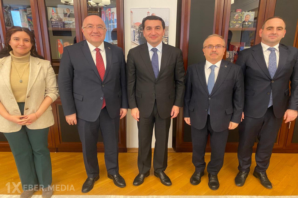 Azərbaycan-Türkiyə əlaqələri müzakirə olundu