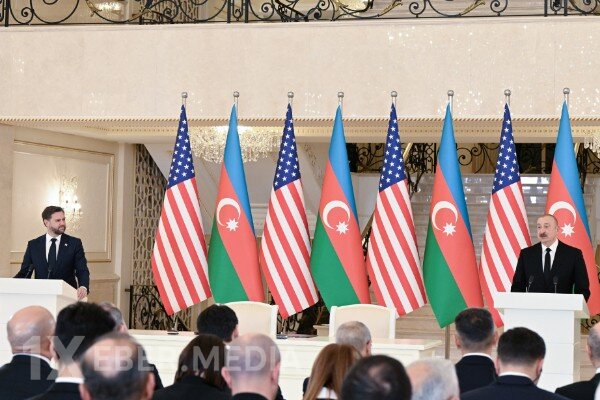 İlham Əliyev və Vens mətbuata bəyanatlarla çıxış ediblər