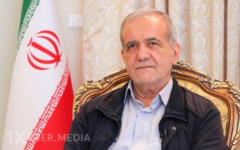 Pezeşkian Azərbaycan dilində şeir söylədi - VİDEO