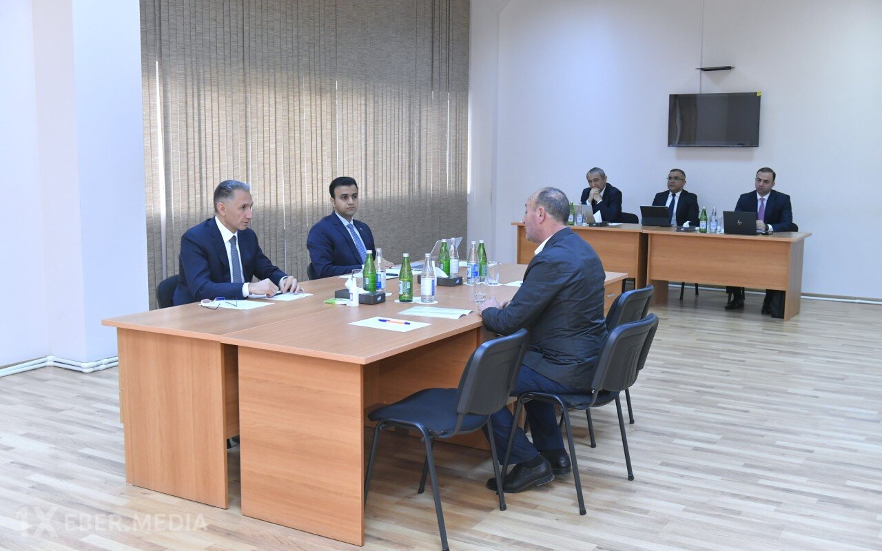 Nazir Rəşad Nəbiyev Salyanda vətəndaşları qəbul edib - FOTOLAR