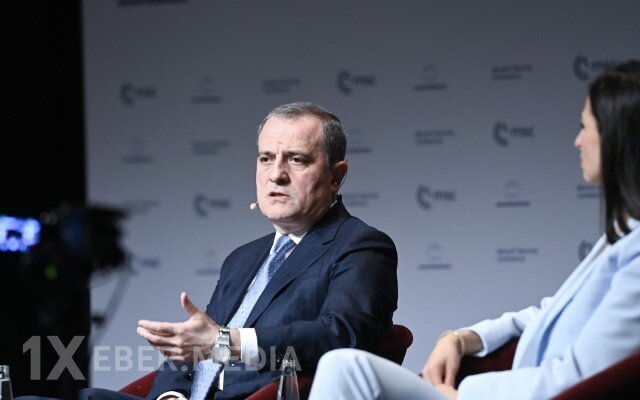 Ceyhun Bayramov Münxendə panel müzakirələrində çıxış edib - FOTOLAR