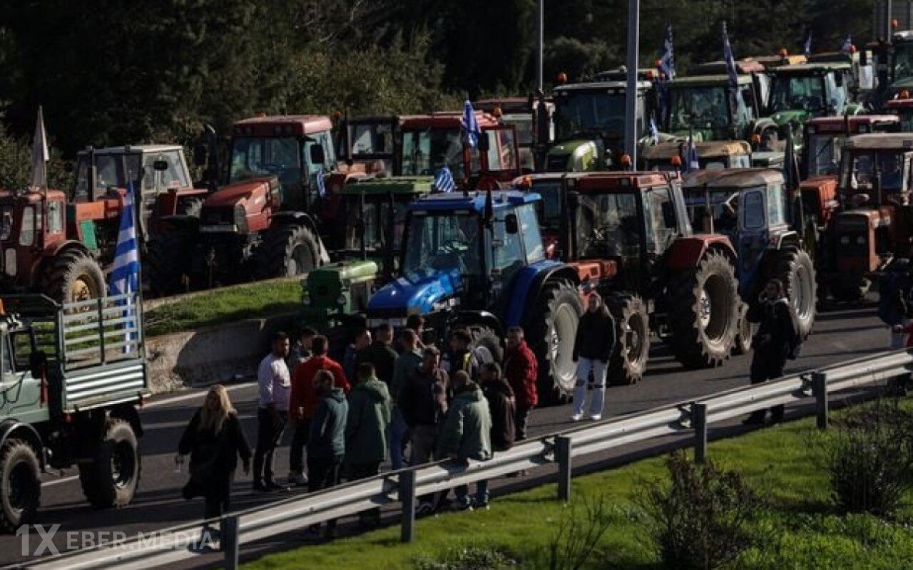 Yunanıstanda fermerlər etiraz aksiyası keçiriblər