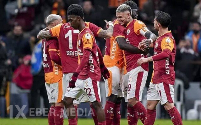"Qalatasaray" 3 xal qazandı