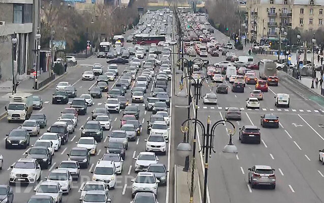 Bakının bir sıra yollarında tıxac yarandı