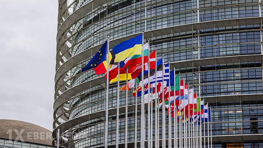 Orban Aİ-nin Ukraynadakı münaqişənin həllində ABŞ-a mane olmaq cəhdlərini tənqid edib