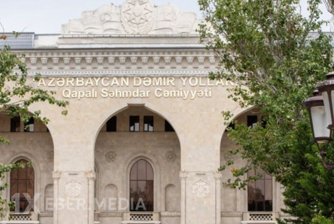 Dəmir yolu mənzil siyahısında saxtalaşdırma – müstəqil həmkarlar ittifaqı komitəsində nə baş verir?