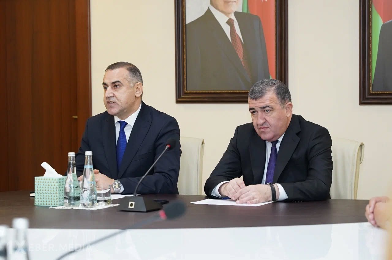 Rafiq Quliyev Xocalıdan olan şəhid ailələri ilə görüş keçirib