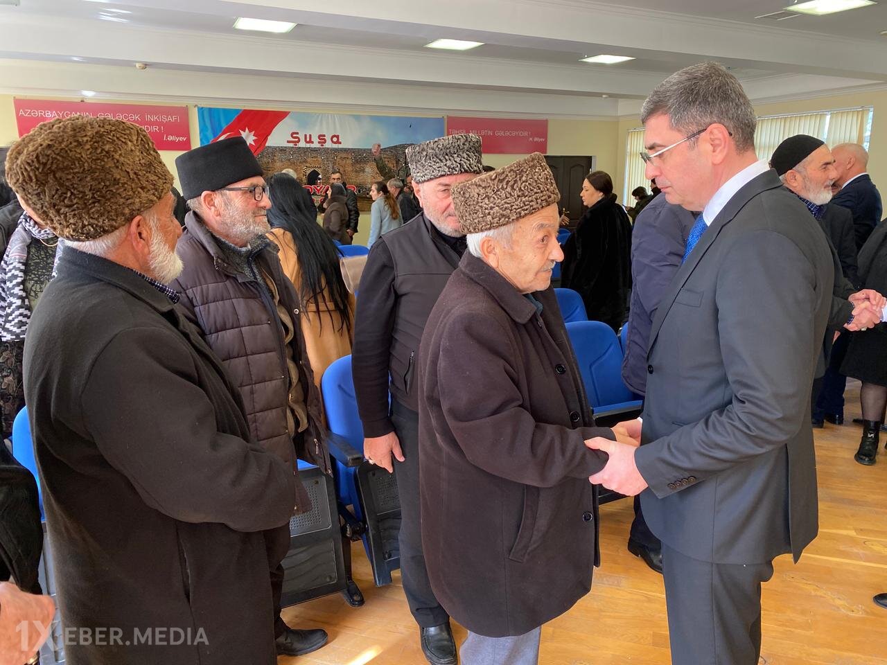 Elşən Salahov Türkan qəsəbə sakinləri ilə görüşdü