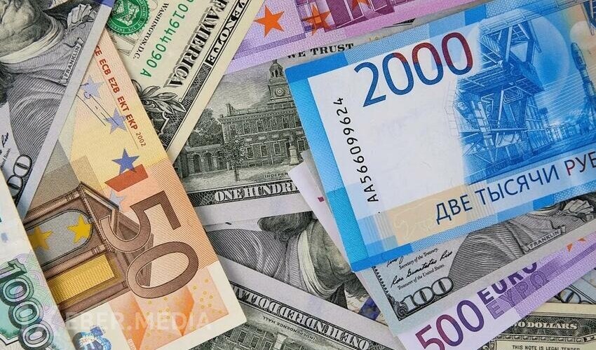 Avro və rubl ucuzlaşdı, dollar isə...