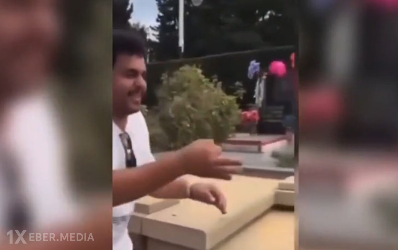 Şəhidlər xiyabanında qeyri-etik videolar çəkən ərəblər deportasiya olundular