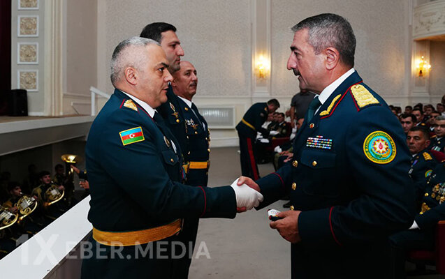 General-leytenant təqaüdə göndərildi