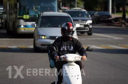 Moped sürücülərinə vacib xəbər: Qeydiyyat və sürücülük vəsiqəsi tələb olunacaq