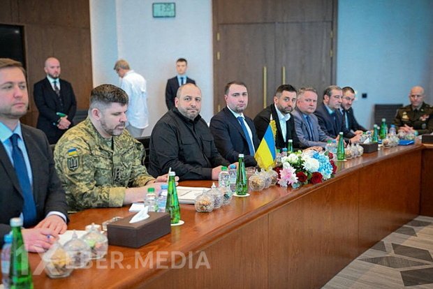 Ukraynalı danışıqçılar Zelenskiyə hesabat veriblər