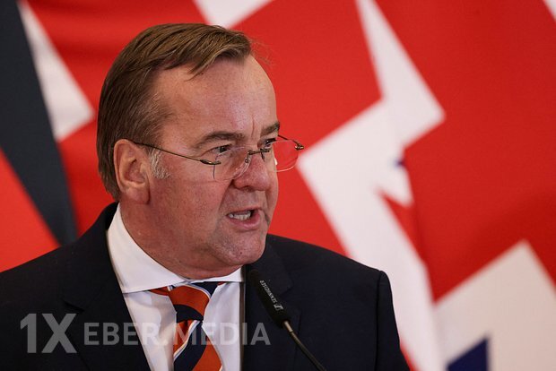 Almaniyanın müdafiə naziri Ukraynaya "Taurus" təyyarələrinin çatdırılması ilə bağlı şərh verib