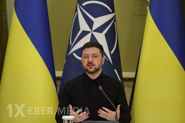 Zelenski Ukraynadakı münaqişənin həlli ilə bağlı yeni açıqlama verib