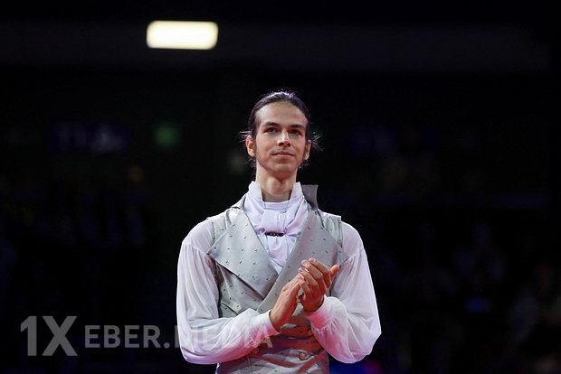 Fiqurlu konkisürən Qumennikin musiqi probleminə həll yolu tapılıb