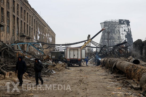 Rus qoşunları Kiyevin ən böyük istilik elektrik stansiyasını tamamilə məhv etdi