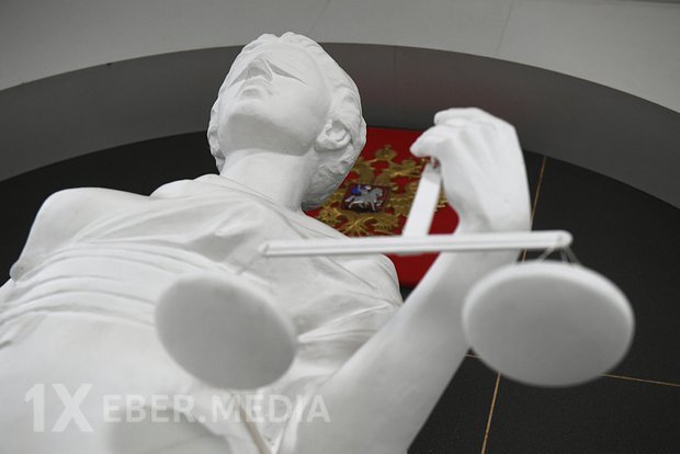 Rusiya Tikinti Nazirliyinin keçmiş rəis müavini 300 milyon rubl oğurlayıb