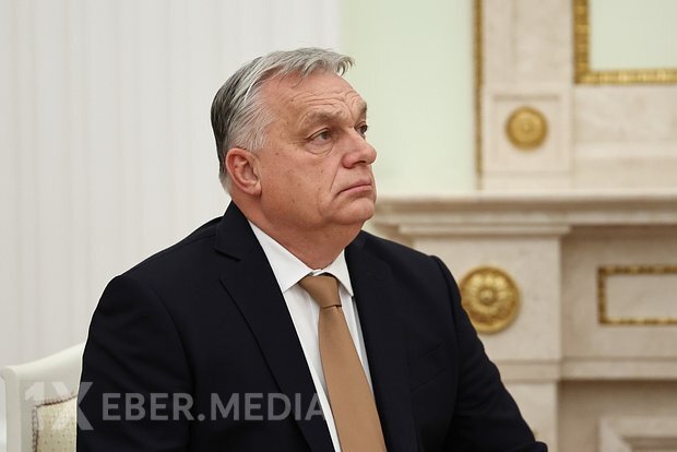 Orban Ukraynada məcburi səfərbərlik etdikləri üçün rəsmiləri ölkədən çıxarmaqla hədələyib