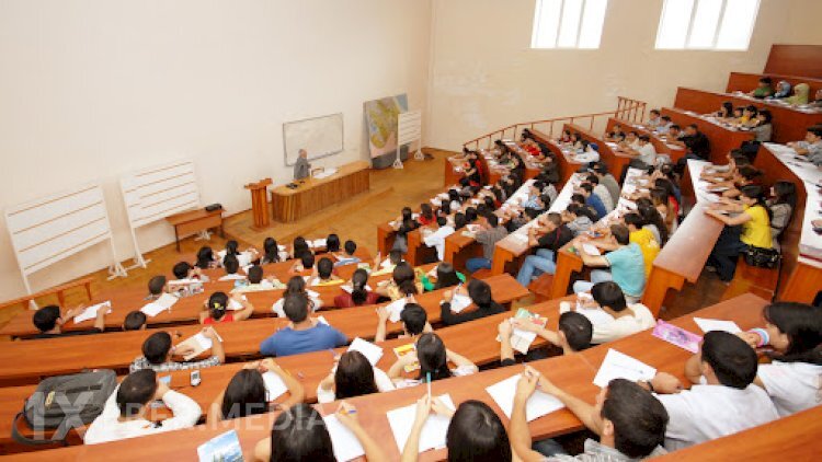Universitetlərdə dərs saatı qısaldılır?