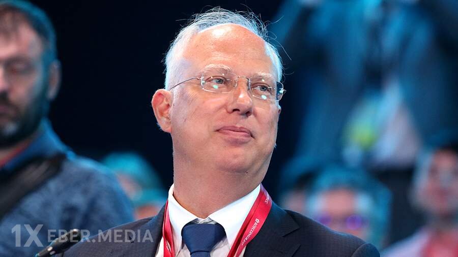 Dmitriyev keçmiş Şahzadə Endryu ilə bağlı yumoristik süni intellekt videosu paylaşıb